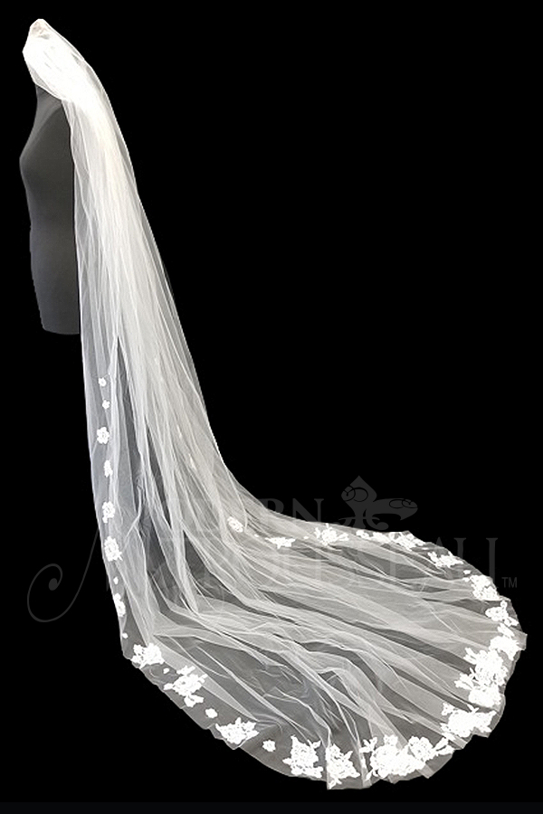Cleo Chapel Veil