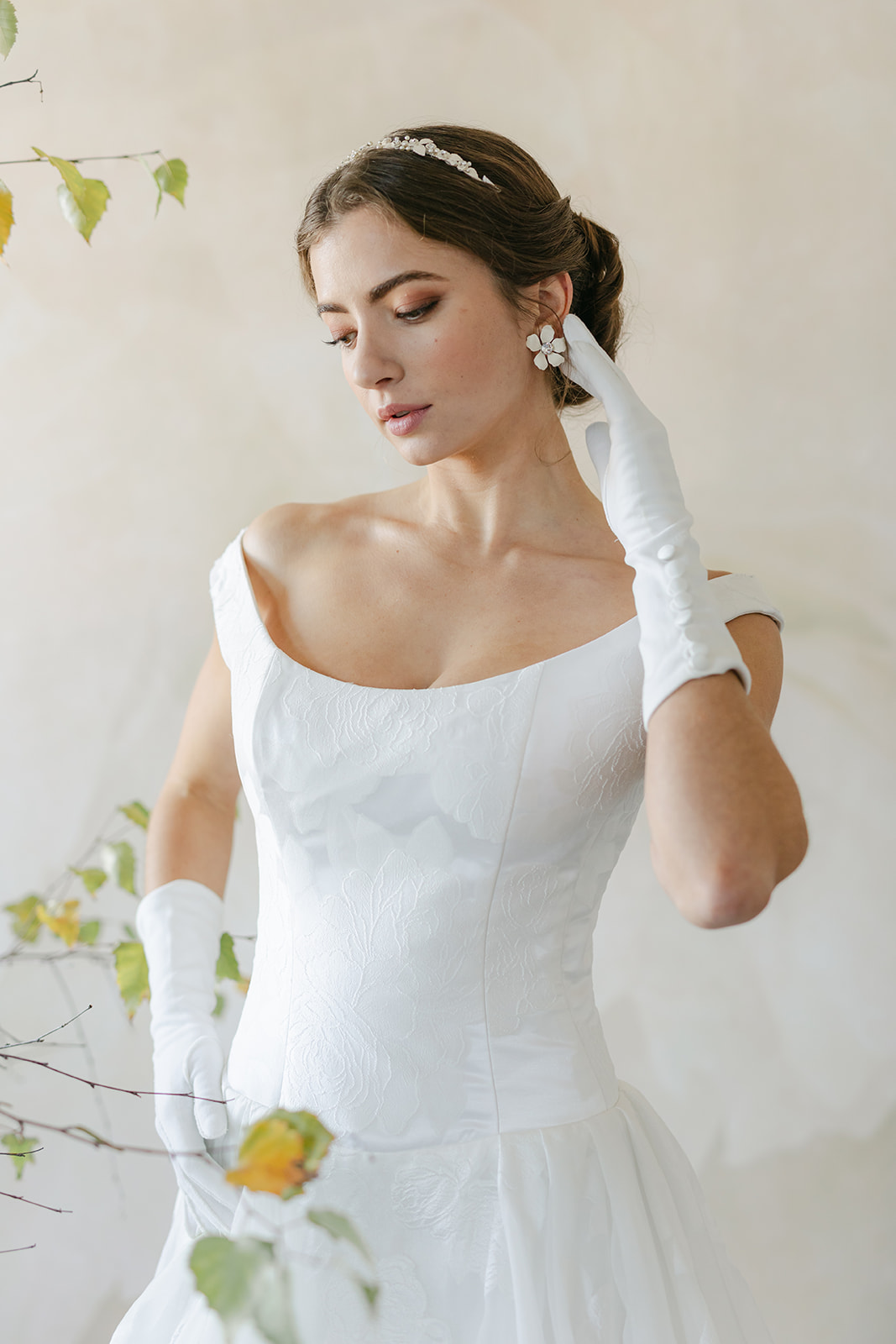 Aston — Modern Trousseau