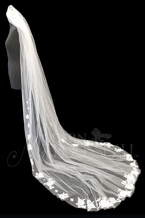 Cleo Chapel Veil